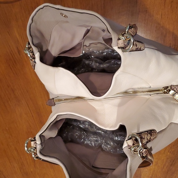 Coach exotic Phoebe bag taupe/white - Picture 12 of 16